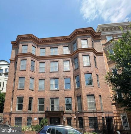 1417 Chapin St NW Unit 403, Washington, DC 20009