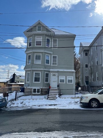 590 Coggeshall St, New Bedford, MA 02746