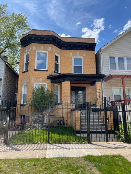 7028 S Eggleston Ave, Chicago, IL 60621