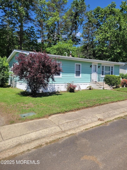 14 Douglas Dr, Jackson Township, NJ 08527