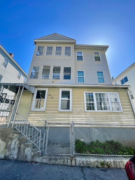 169 Ingleside Ave, Worcester, MA 01604