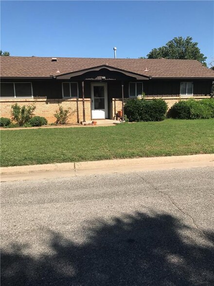 2633 SW 66th St, Oklahoma City, OK 73159