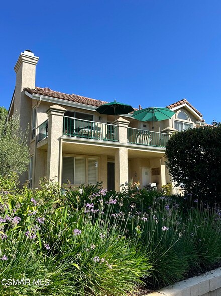 420 Huyler Ln Unit B, Simi Valley, CA 93065