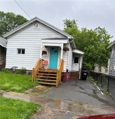 1218 Butternut St, Syracuse, NY 13208