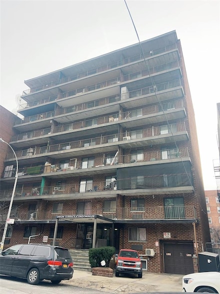 42-42 Union St, Flushing, NY 11355