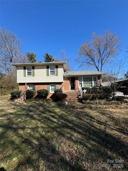 6714 Crab Orchard Ct, Charlotte, NC 28212