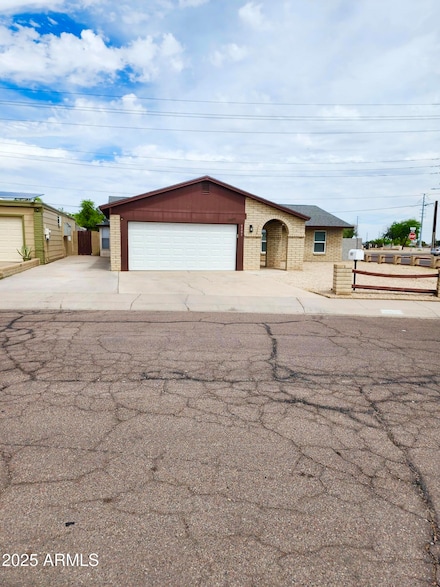 9601 N 35th Dr, Phoenix, AZ 85051