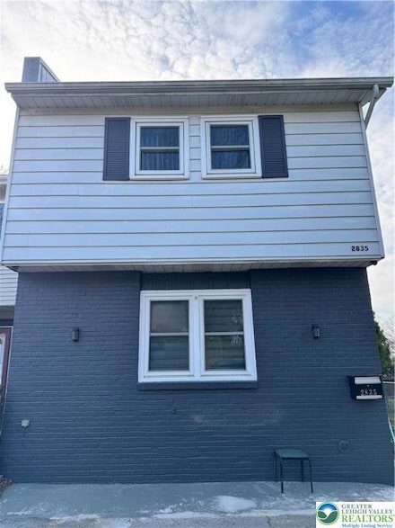 2835 Ithaca St, Allentown, PA 18103
