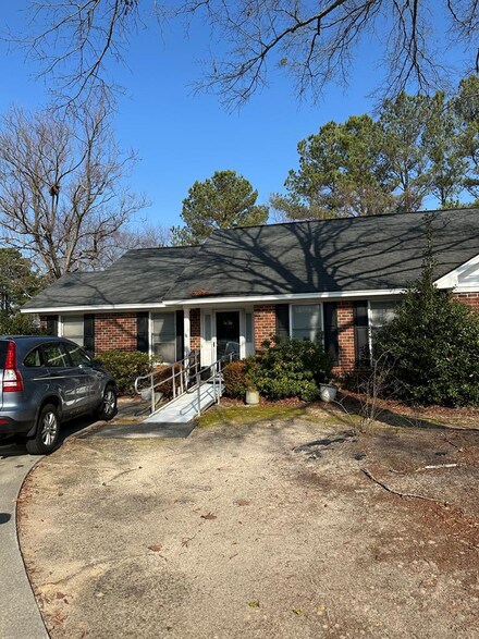 1065 Arnaud St, Sumter, SC 29150
