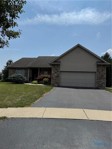 1933 Lippincott Ave, Findlay, OH 45840