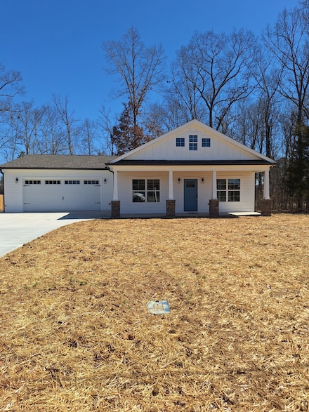 716 Brenda Ave, Loretto, TN 38469