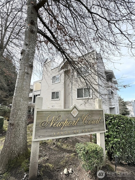 12903 SE 38th St Unit 102, Bellevue, WA 98006