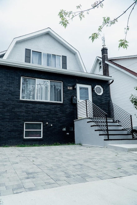 511 78th St, North Bergen, NJ 07047