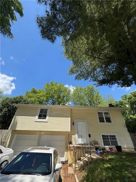 4608 E 139th St, Grandview, MO 64030