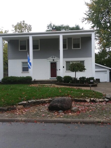 618 Enfield Rd, Columbus, OH 43209