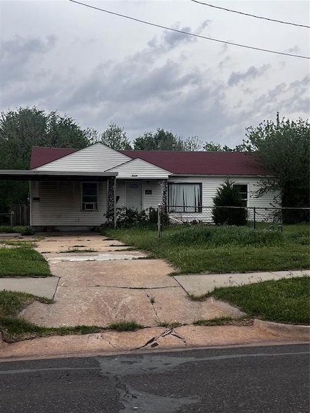 8319 NE 10th St, Oklahoma City, OK 73110