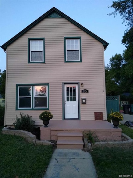 2434 Mcdowell St, Ferndale, MI 48220