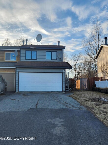 9120 Ticia Cir, Anchorage, AK 99502