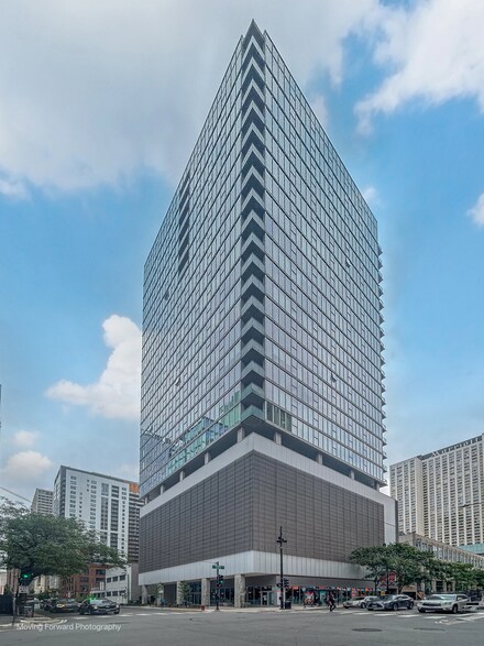 550 N Saint Clair St Unit 1205, Chicago, IL 60611