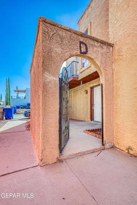 10620 Cuatro Vistas Dr Unit D, El Paso, TX 79935