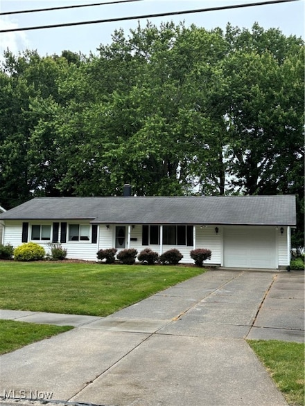 6240 Cumberland Dr, Mentor, OH 44060