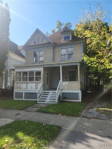 1110 Midland Ave, Syracuse, NY 13205