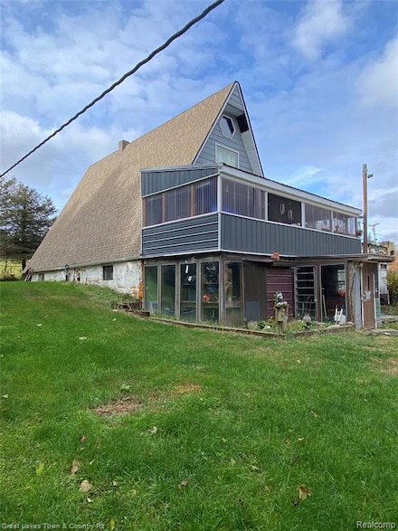 139 Elk Lake Rd, Attica, MI 48412