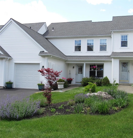 44 Vanderburgh Rd, Poughquag, NY 12570