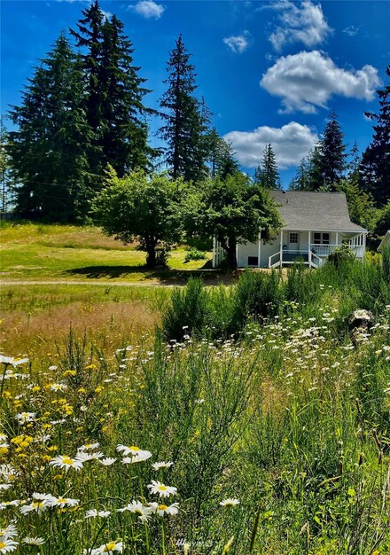 980 Peter Hagen Rd W, Seabeck, WA 98380