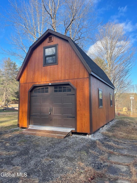 32 Olmstedville Rd, Pottersville, NY 12860