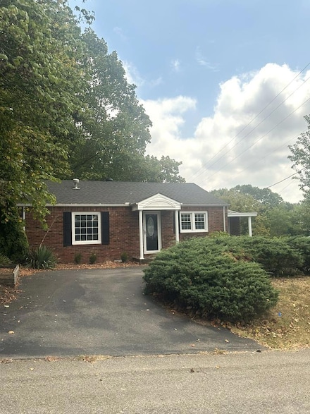 10 Locust St, Cottage Grove, TN 38224