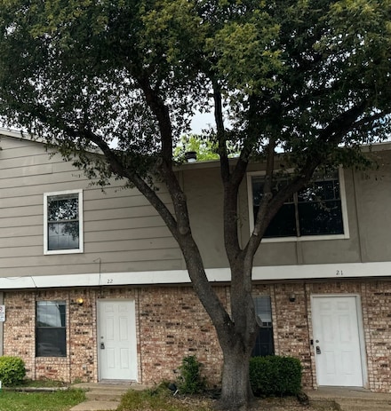 2010 Cranford Dr Unit 30, Garland, TX 75041