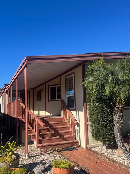 340 Old Mill Rd Unit 260, Santa Barbara, CA 93110
