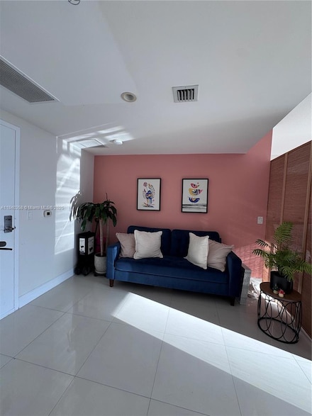 185 SW 7 St Unit 3300, Miami Beach, FL 33130