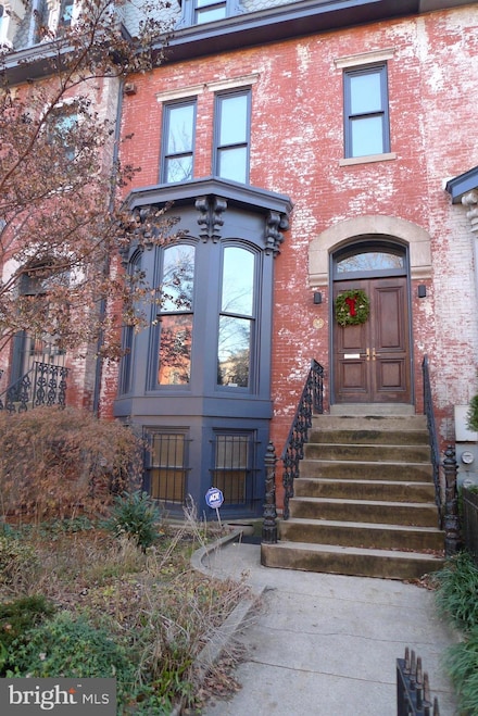 1312 R St NW, Washington, DC 20009