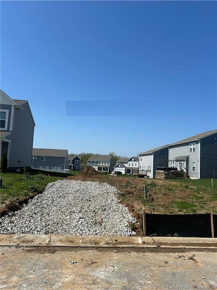 8211 Crescent Cove, Charlestown, IN 47111