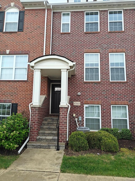 47663 Alden Terrace N, Northville, MI 48168