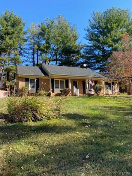 1026 Ardmore Dr, Lynchburg, VA 24501