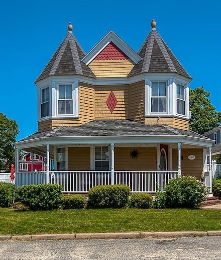 12 Grove St, Wareham, MA 02571