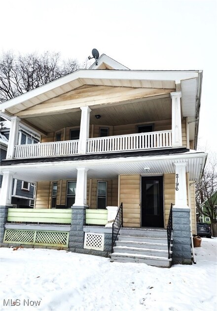 2196 W 101st St, Cleveland, OH 44102