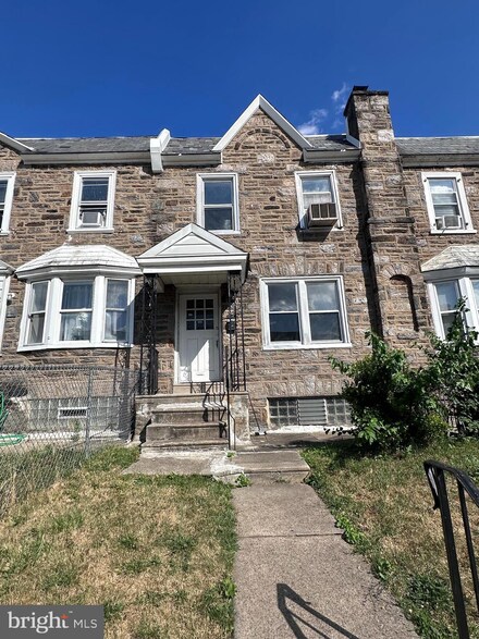 6643 Kindred St, Philadelphia, PA 19149