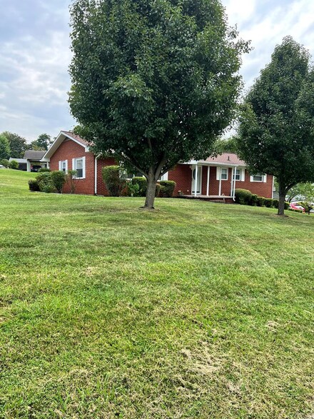 555 Spruce St, Morristown, TN 37813