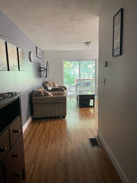 59 River Point Dr Unit 28, Ipswich, MA 01938