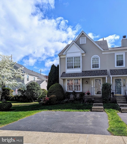 21 Eusden Dr, Aston, PA 19014