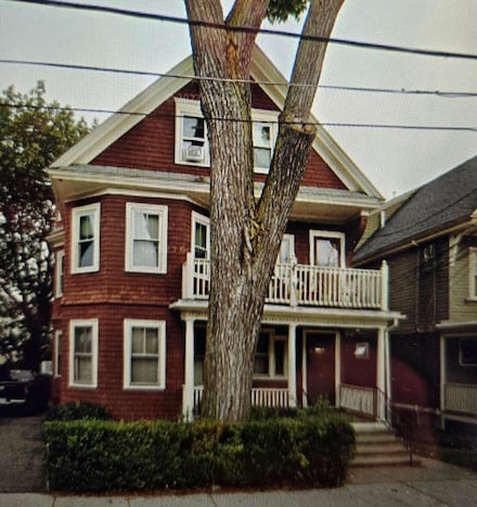 26 Warner St, Somerville, MA 02144