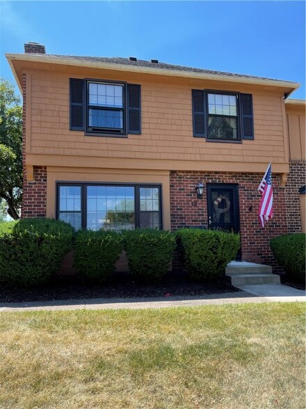 12 Huxley Way, Fairport, NY 14450