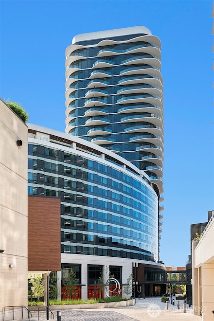 838 Avenue Square NE Unit 1403, Bellevue, WA 98004