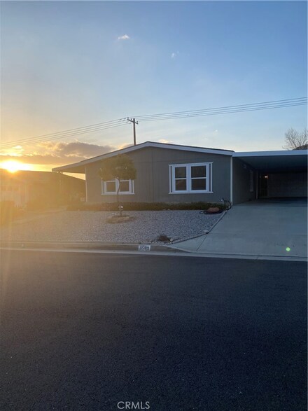9583 Sharondale Rd, Calimesa, CA 92320