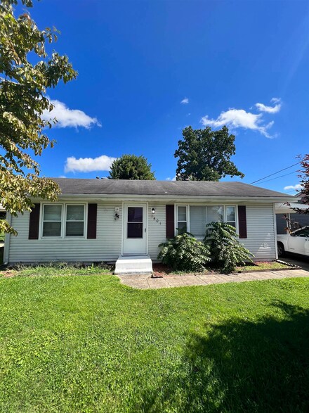 1501 Clark St, Flatwoods, KY 41139