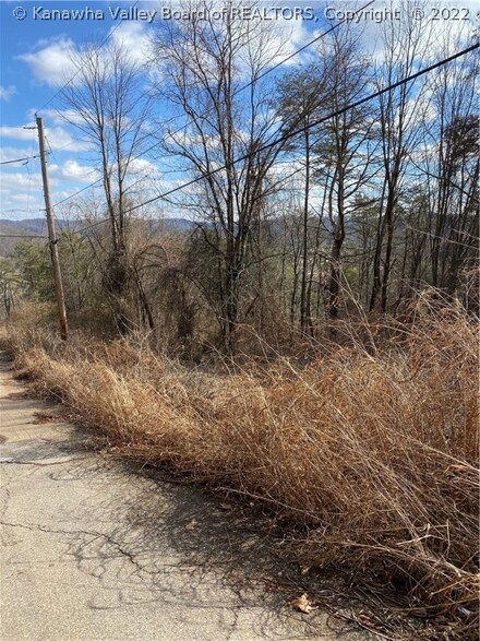 0 Overview Dr, Cross Lanes, WV 25313
